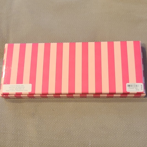 NWT Victoria's Secret Rose Gold Bracelet with Box - Picture 4 of 5